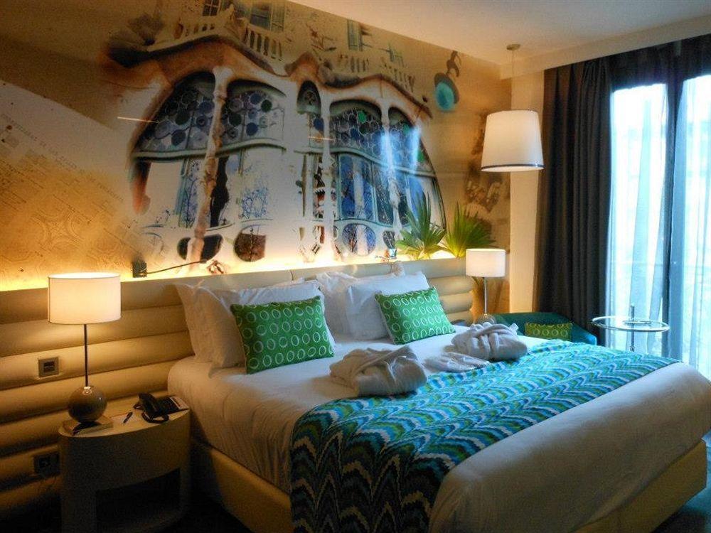Hotel Barcelo Sants Barcellona Esterno foto