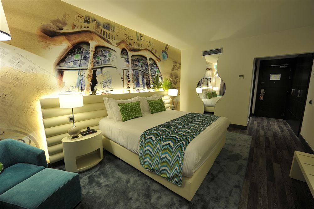 Hotel Barcelo Sants Barcellona Esterno foto