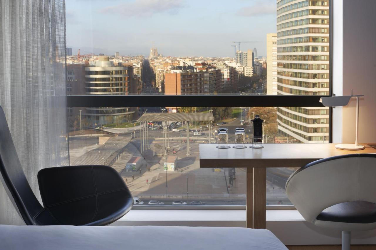 Hotel Barcelo Sants Barcellona Esterno foto