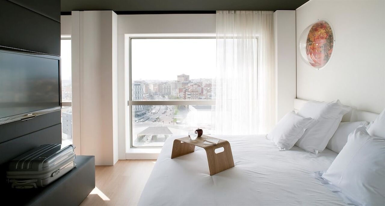 Hotel Barcelo Sants Barcellona Esterno foto
