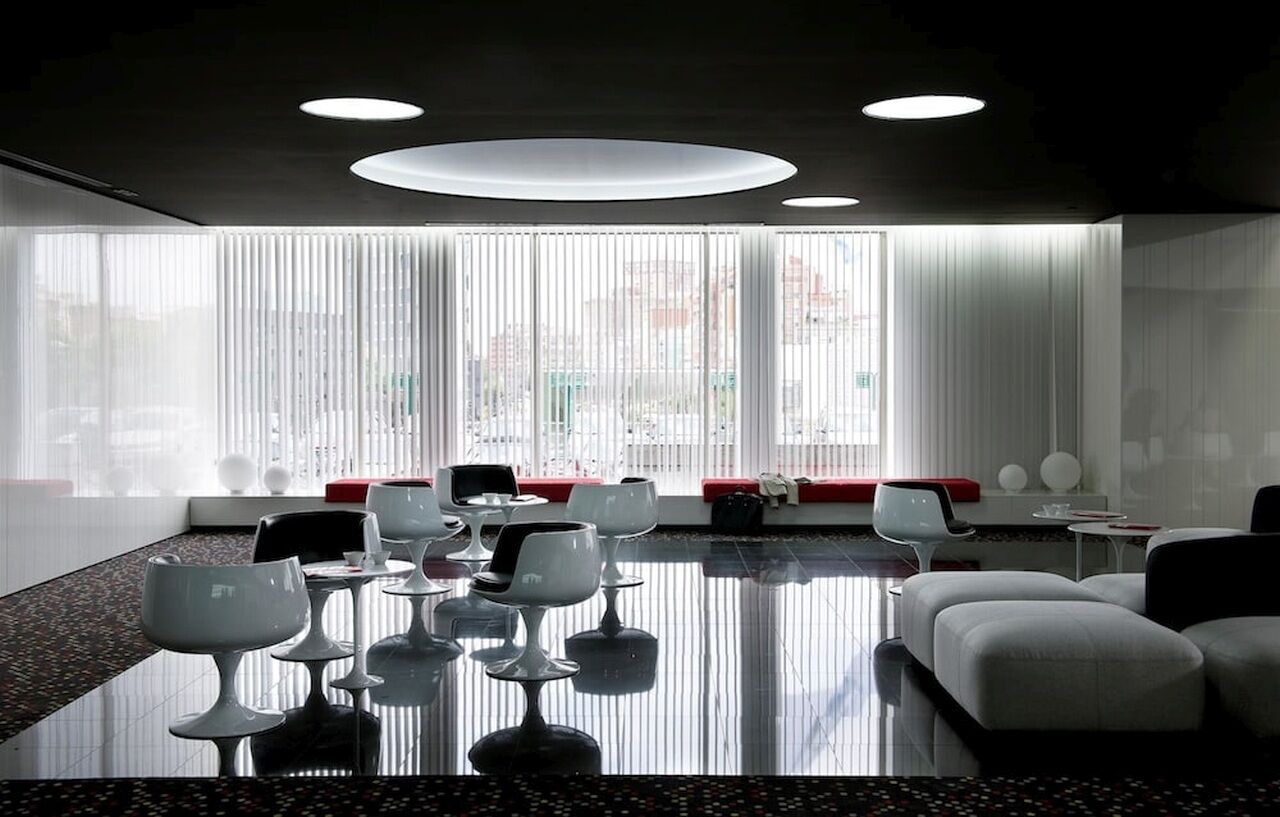 Hotel Barcelo Sants Barcellona Esterno foto